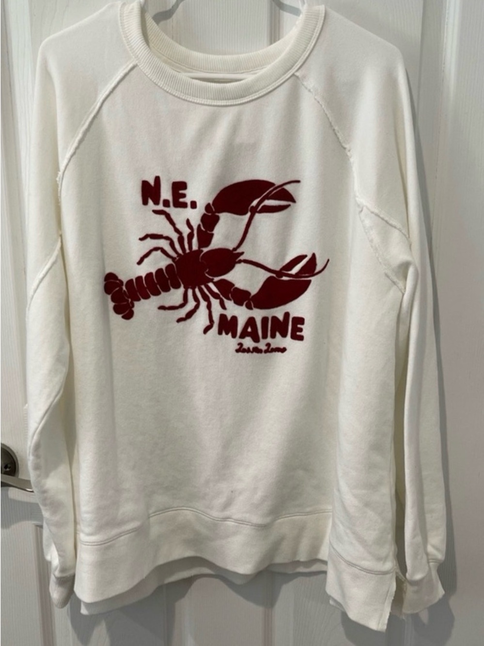 aerie White Crewneck Sweatshirt with Maroon Lobster Graphic